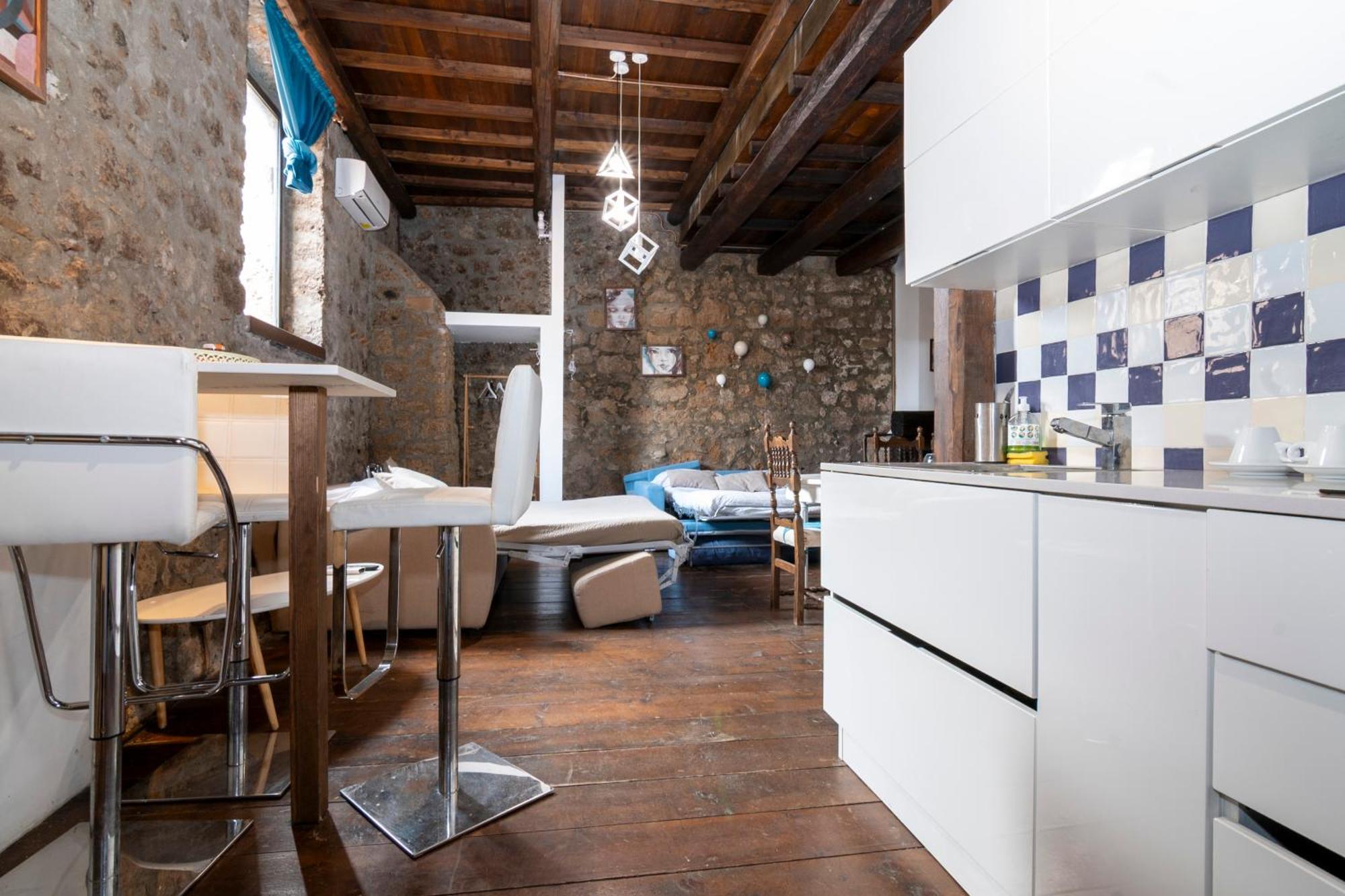 Maestosa Roccaforte Dei Principi, 3 Piani Tutti Per Voi! Sutri Exterior photo